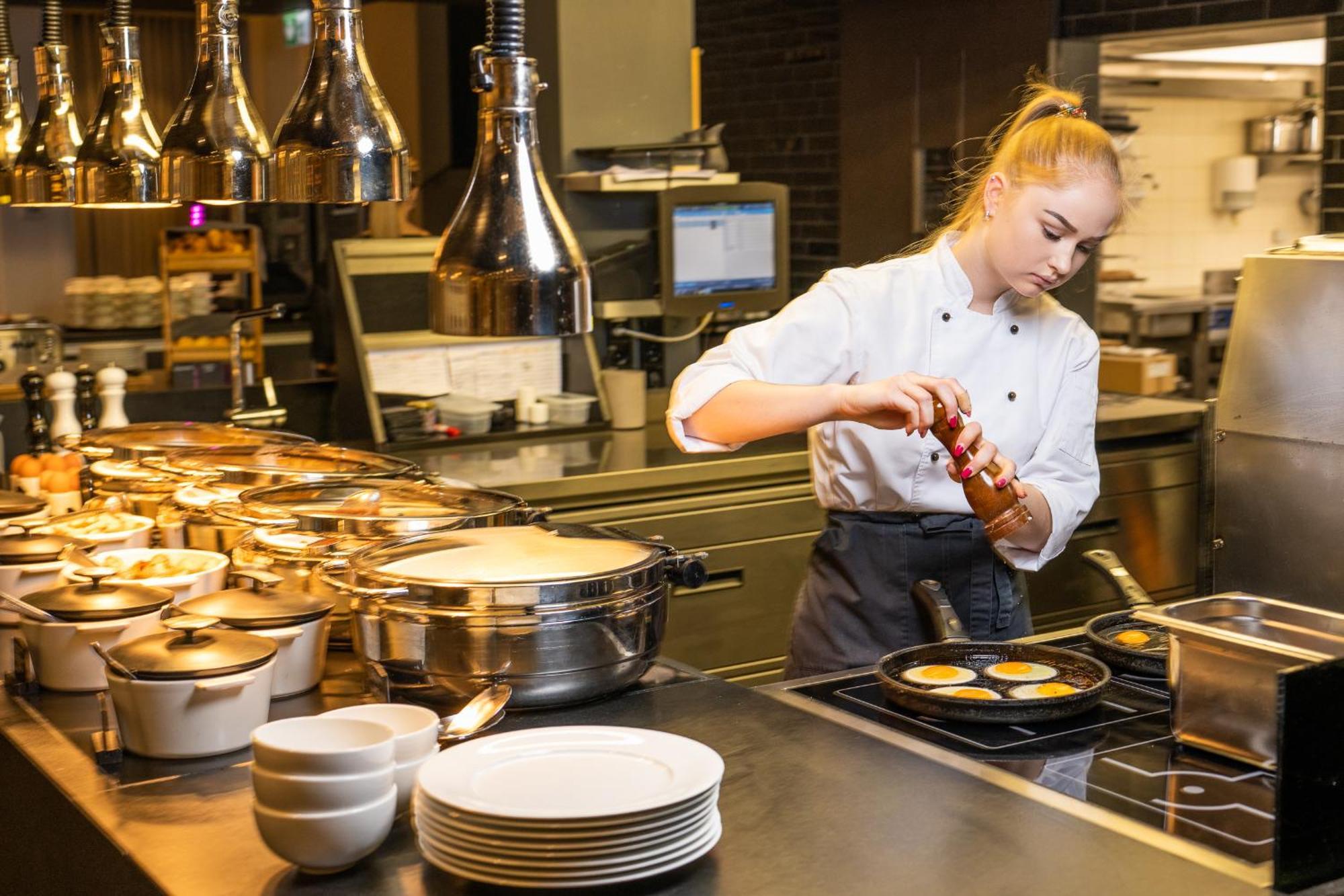 Lydia Hotel Tartu Ngoại thất bức ảnh