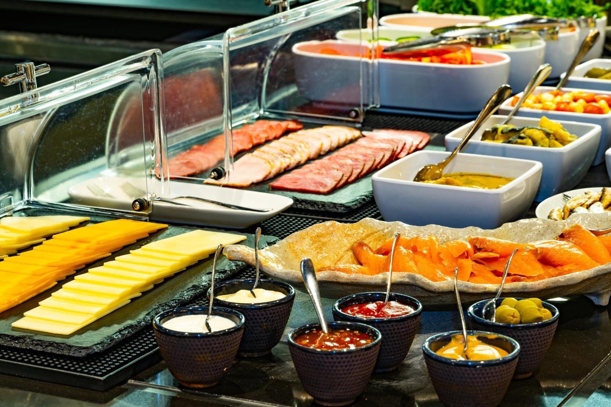 Lydia Hotel Tartu Ngoại thất bức ảnh